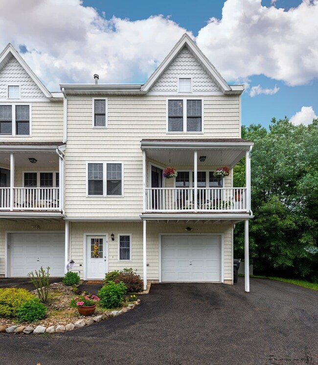 854 Broadway unit 4, Haverhill, MA 01832 - photo 2