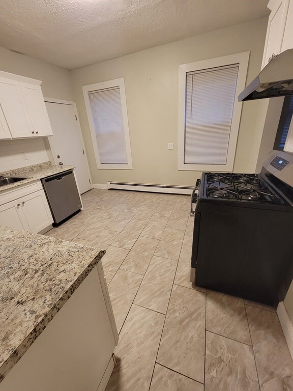 48 Fowler St unit 1, Dorchester, MA 02121 - photo 4