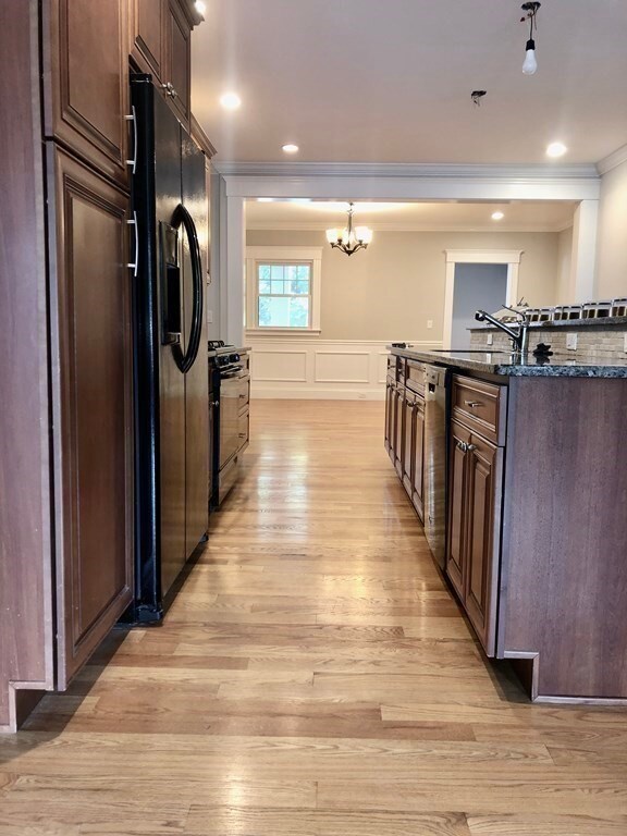 205 Hammond St unit 2, Waltham, MA 02451 - photo 4