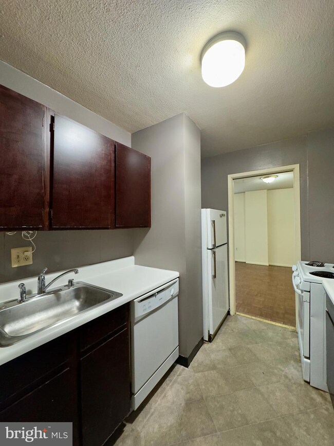 University One Condos unit 804, Baltimore, MD 21218 - photo 3