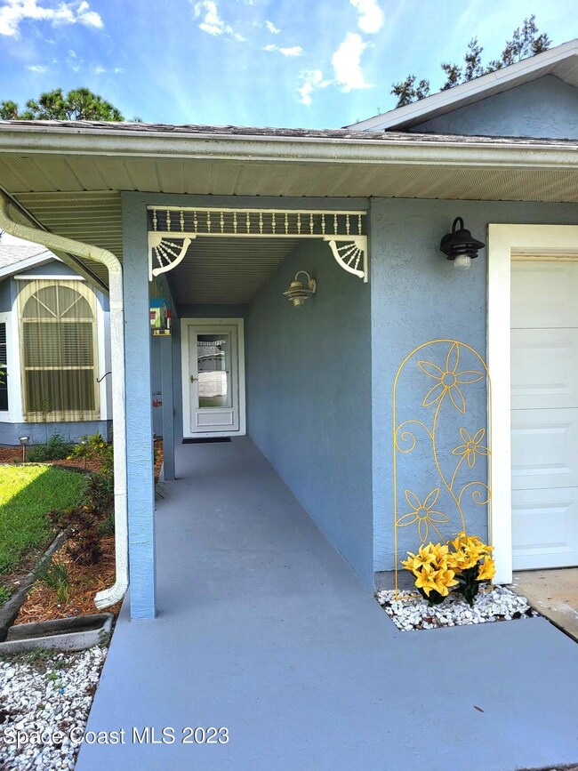 4185 Front door