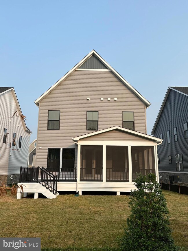 21394 Mont Blanc Place, Ashburn, VA 20148 - photo 2