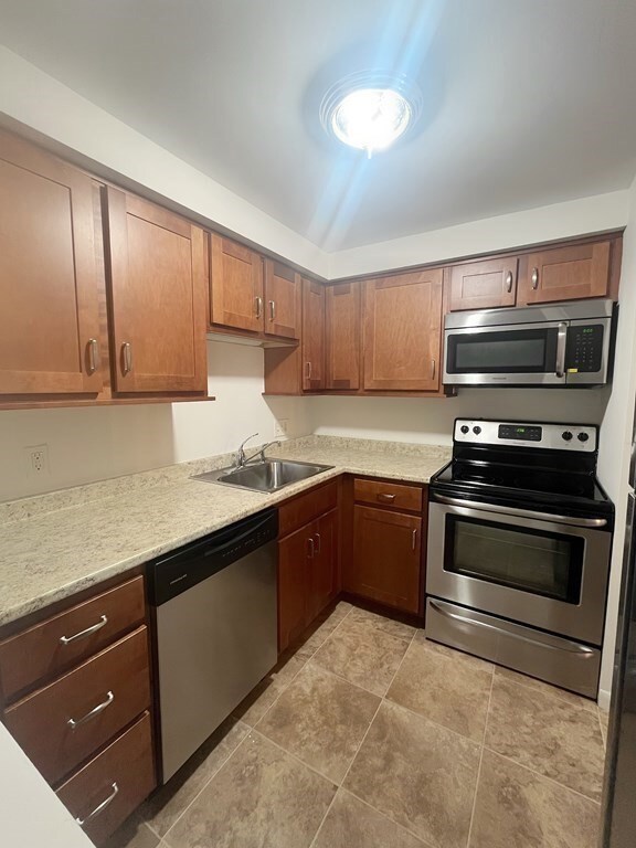 1003 N Main St unit 1, Randolph, MA 02368 - photo 2