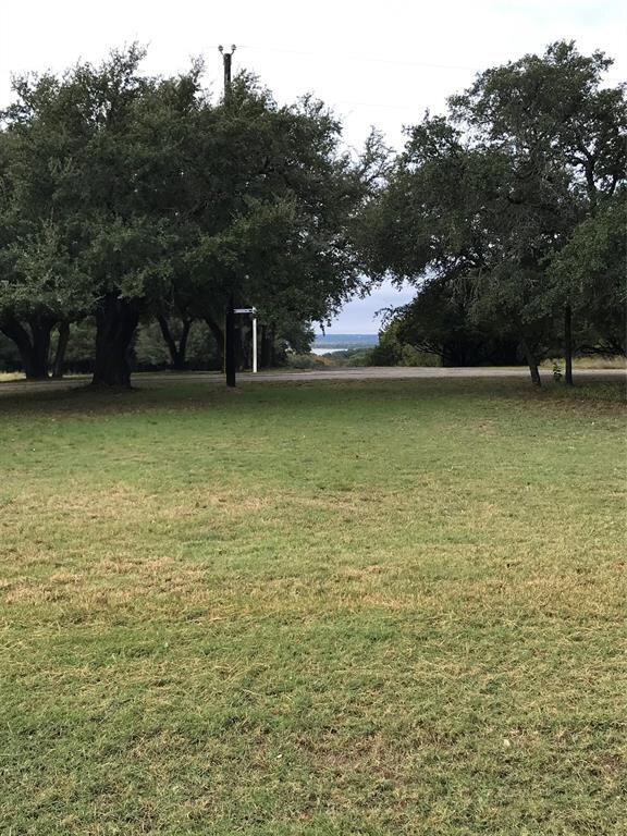 41030 Flagstone Cir, Whitney, TX 76692 - photo 4