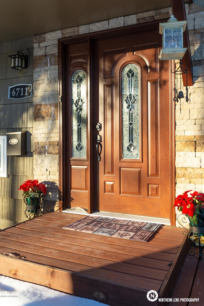 6711 Mink Ave, Anchorage, AK 99504 - photo 5