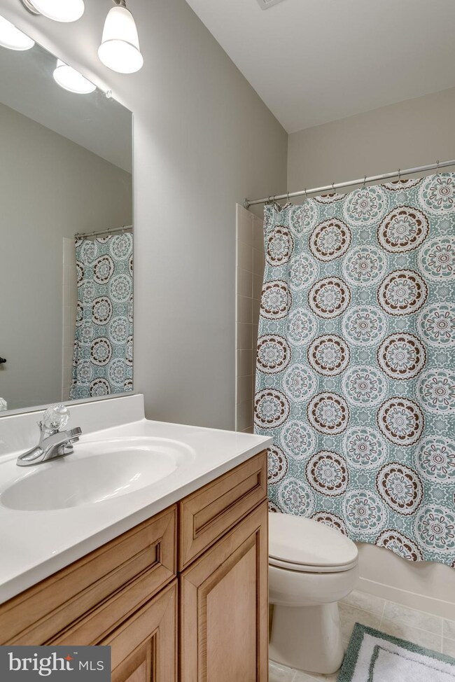 25361 Crossfield Dr, Chantilly, VA 20152 - photo 6