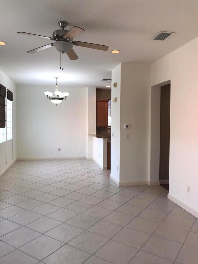 990 Millbrae Ct unit 1, West Palm Beach, FL 33401 - photo 6