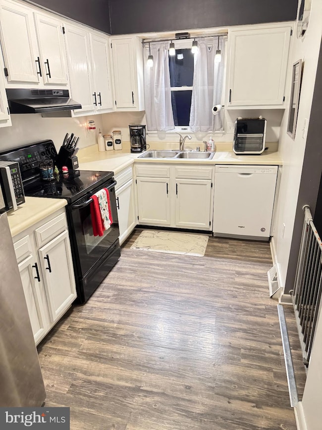 291 Borum St, Strasburg, VA 22657 - photo 3