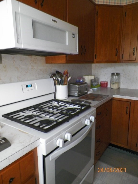 31 Pinard Ave, Fitchburg, MA 01420 - photo 5