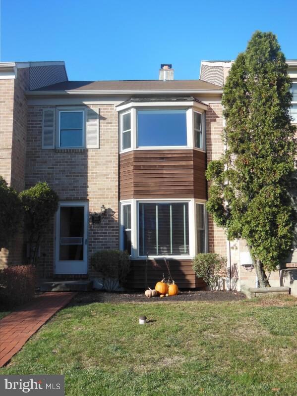 3918 Gatehouse Ln, Skippack, PA 19474 - photo 2