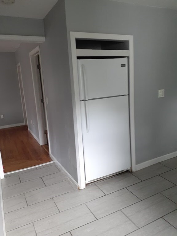 20 Saint Mary's Square, Taunton, MA 02780 - photo 4