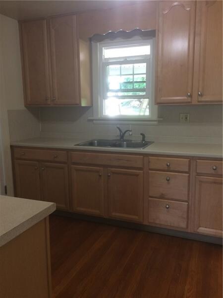 723 S 6th St, Indiana, PA 15701 - photo 3