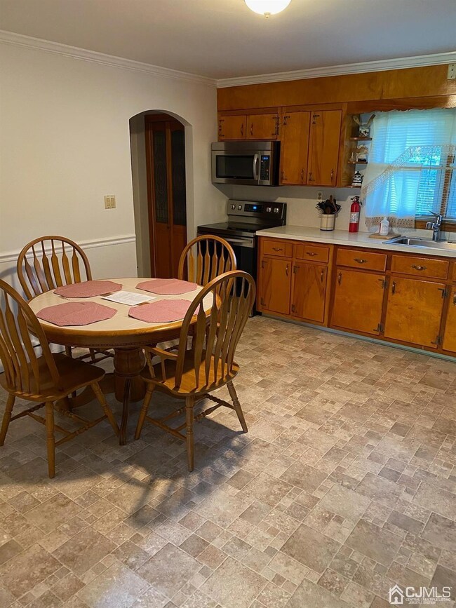 15 Anita Ave, Edison, NJ 08820 - photo 5