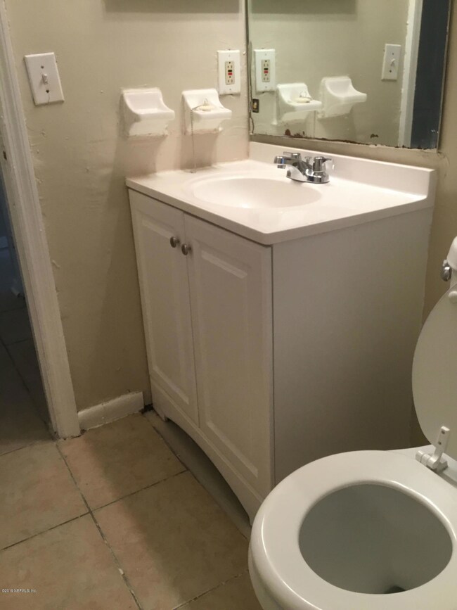 5227 Westchase Ct unit 3, Jacksonville, FL 32210 - photo 6