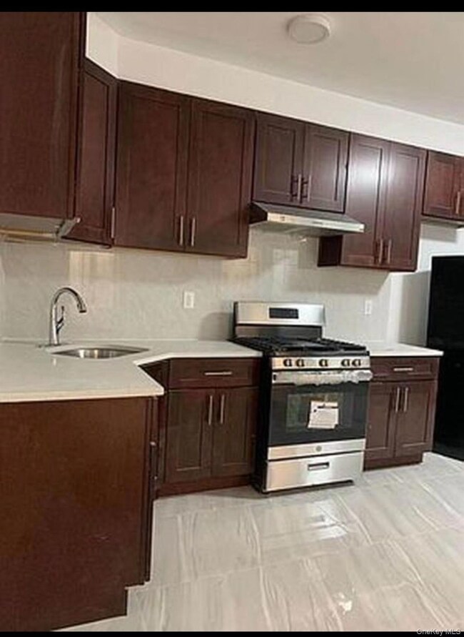 1478 Broadway unit 3, Brooklyn, NY 11221 - photo 3