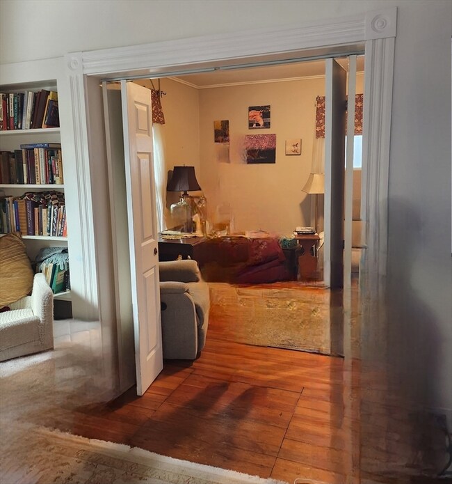 9 May St unit 1, North Andover, MA 01845 - photo 4