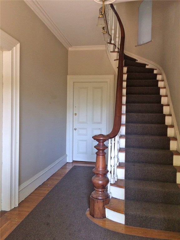 FRONT HALL