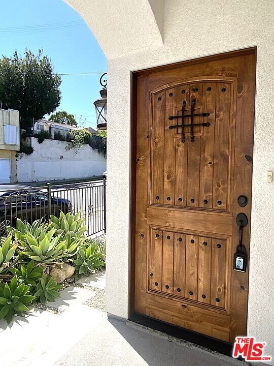 4861 Mascot St, Los Angeles, CA 90019 - photo 3