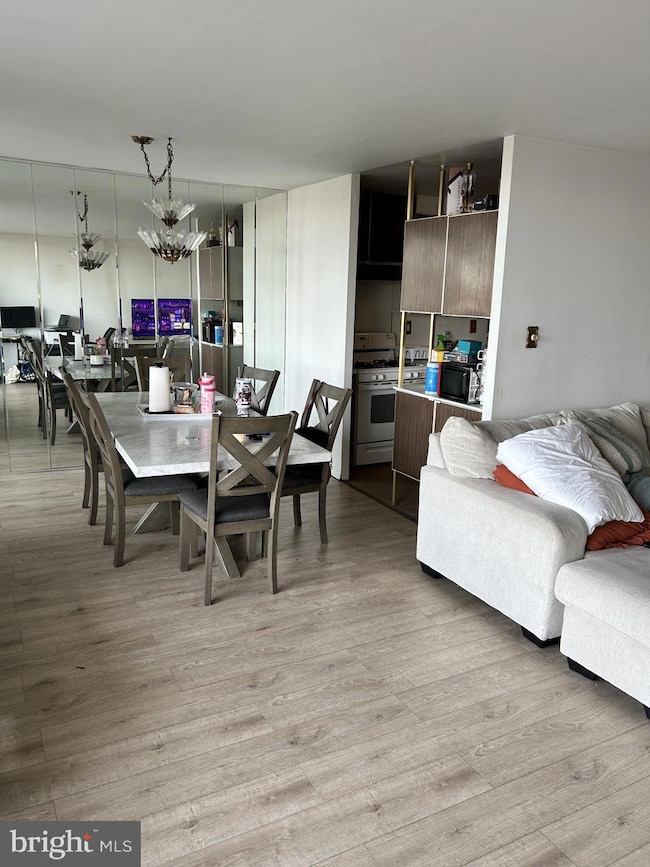 3900 00 Ford Rd unit 6B, Philadelphia, PA 19131 - photo 5