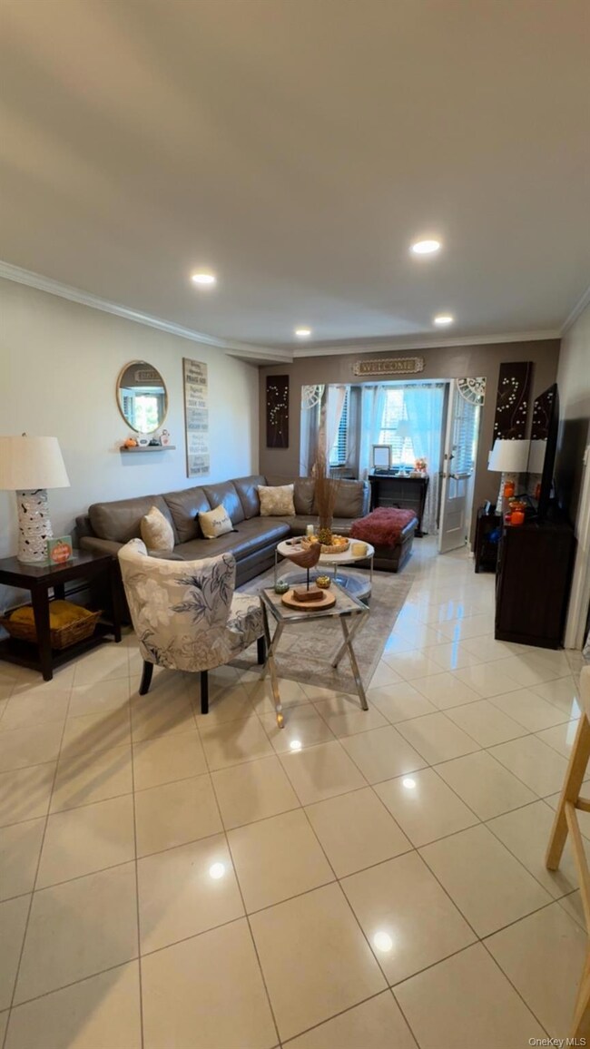 15115 78th St unit 2, Howard Beach, NY 11414 - photo 2