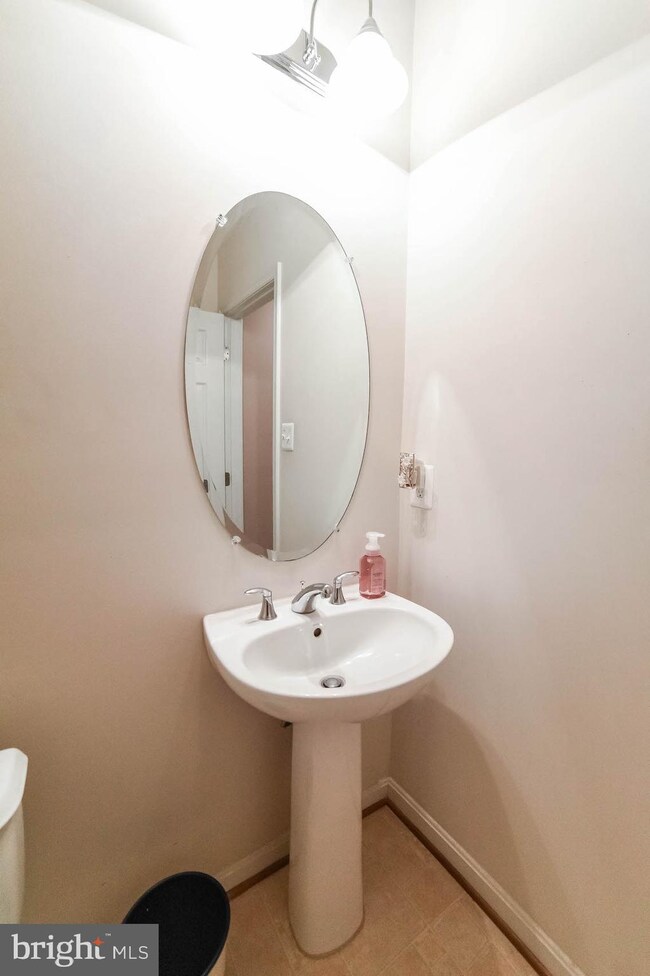 44013 Swift Fox Dr, California, MD 20619 - photo 4