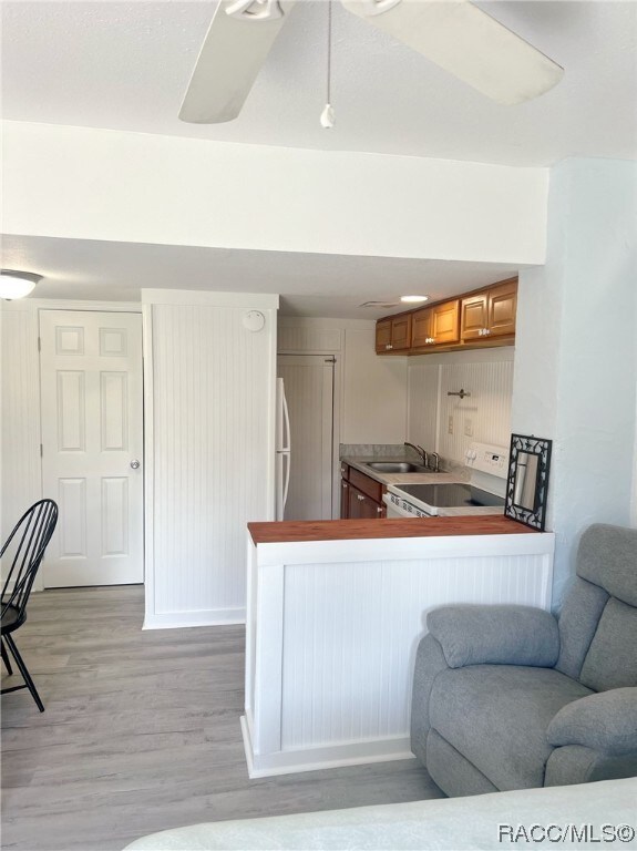 18822 SW 108th St unit B, Dunnellon, FL 34432 - photo 7