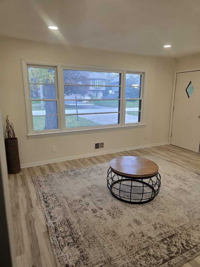 4905 143rd Place, Midlothian, IL 60445 - photo 2