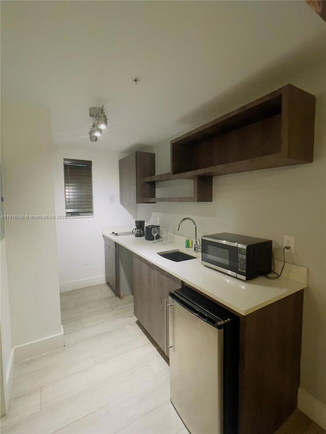 6755 Harding Ave unit 821, Miami Beach, FL 33141 - photo 6