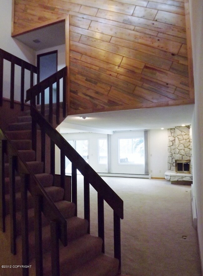 Living Rm & Stairs