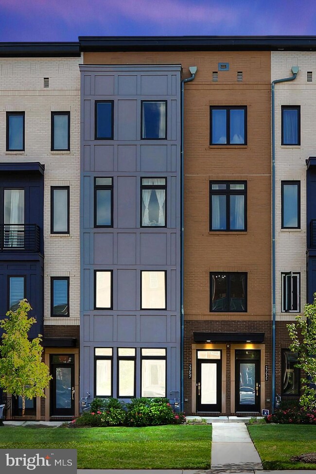 23657 Hopewell Manor Terrace, Ashburn, VA 20148 - photo 2