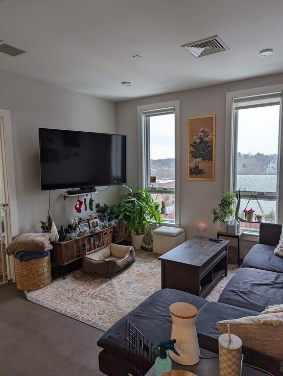 3193 Washington St unit 409, Boston, MA 02130 - photo 2