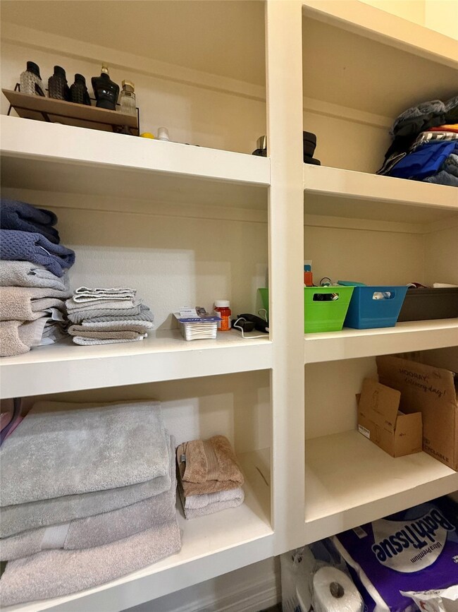 5584 W Grigsby Rd, Vidor, TX 77662 - photo 6