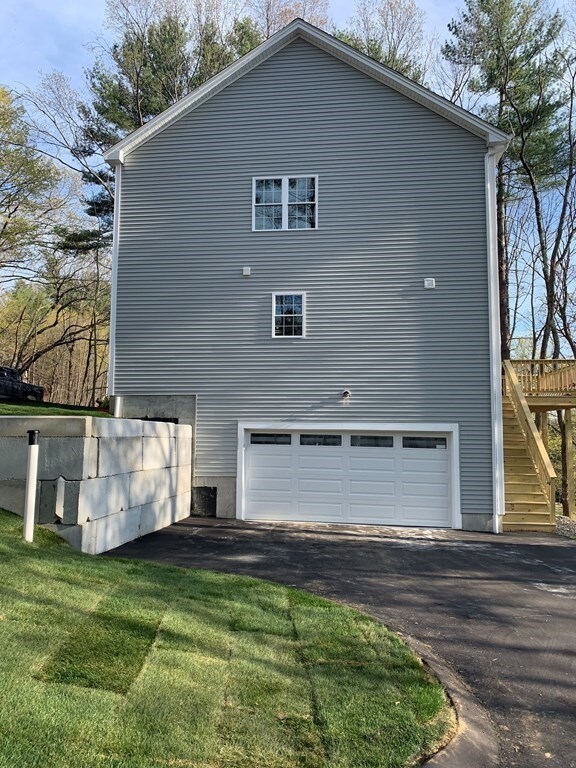 55 Drexel St, Worcester, MA 01602 - photo 4