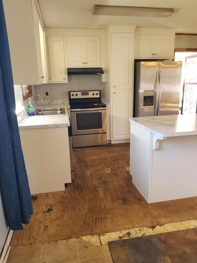 1009 22nd St E, Tifton, GA 31794 - photo 6