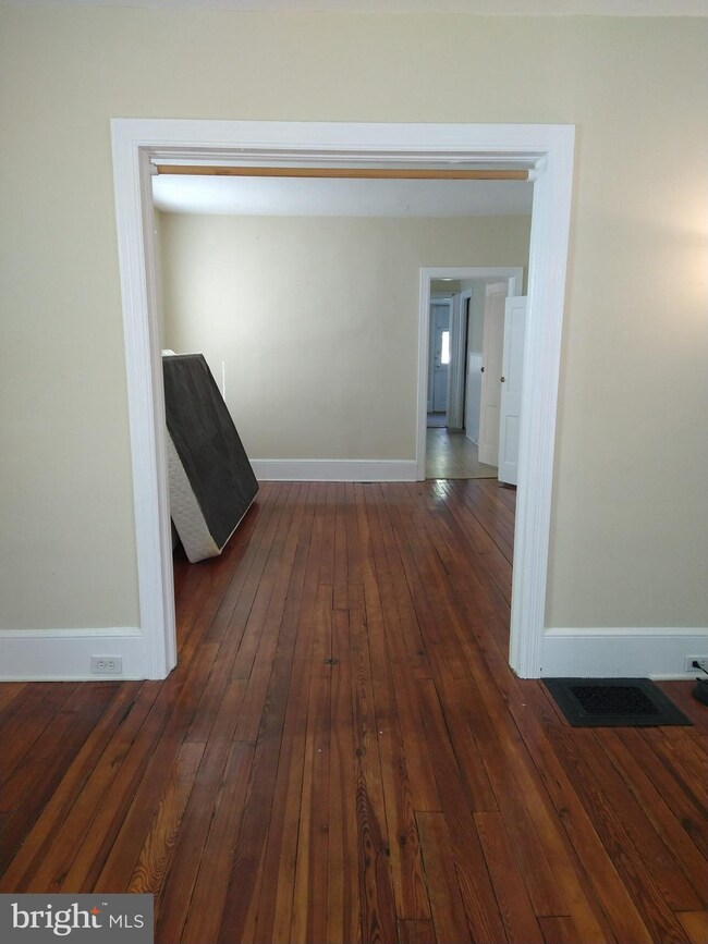 345 W 2nd St unit 1, Moorestown, NJ 08057 - photo 7