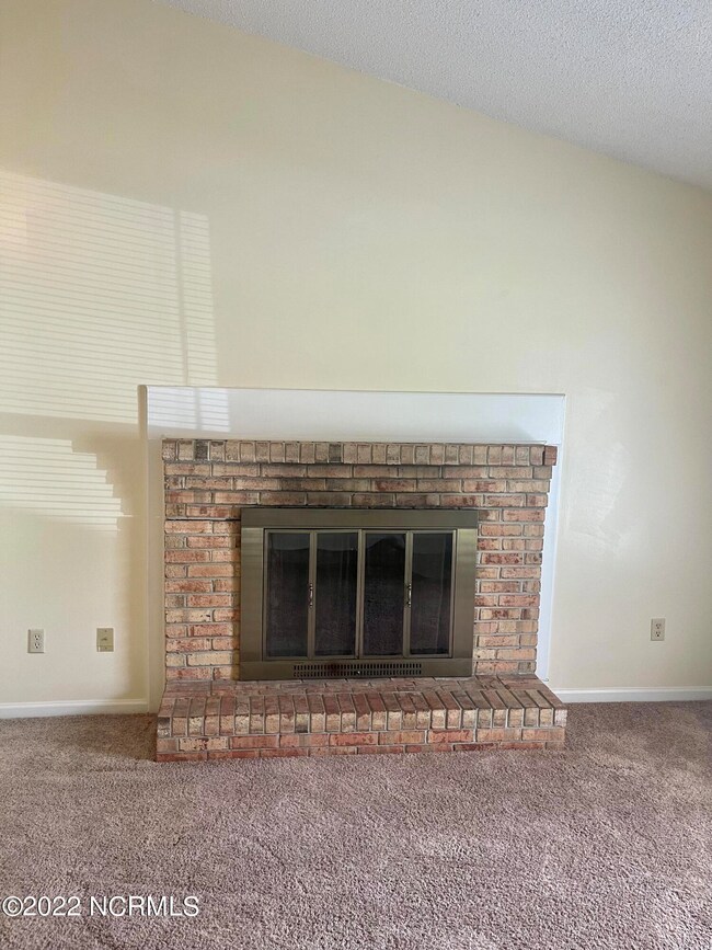 134 Windsor Ct, Jacksonville, NC 28546 - photo 5