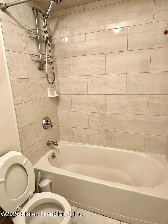 28 Moreno Ct unit 2, Staten Island, NY 10309 - photo 6