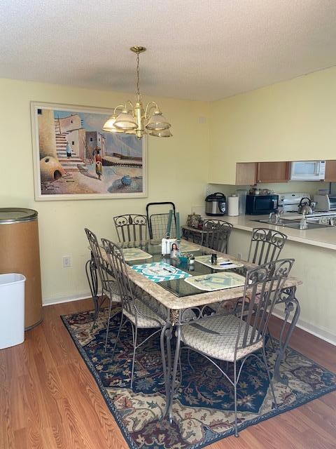 10 Amherst Ct unit C, Royal Palm Beach, FL 33411 - photo 2