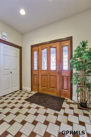 10206 N 30th Ave, Omaha, NE 68112 - photo 6