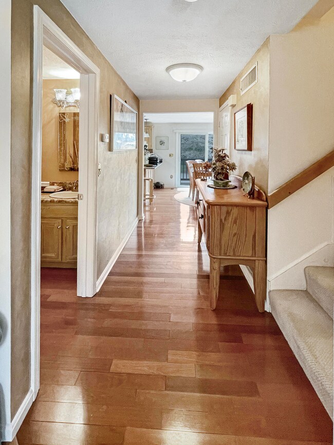 36 High Bridge Hill unit 185, Nashua, NH 03063 - photo 4