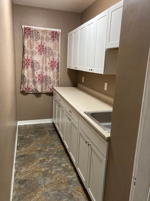 13 Greendale Ave, Worcester, MA 01606 - photo 2