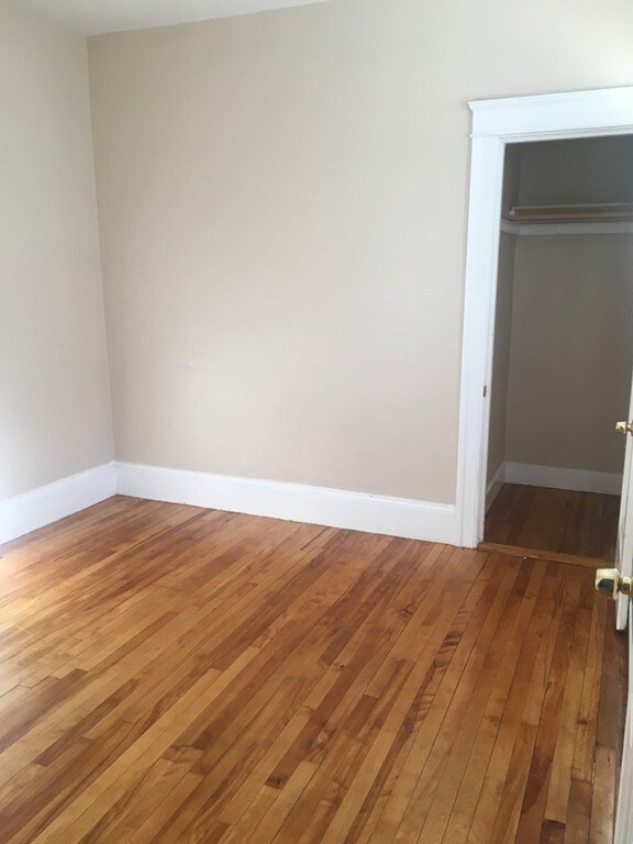 38 Woodford St unit 2, Worcester, MA 01604 - photo 5