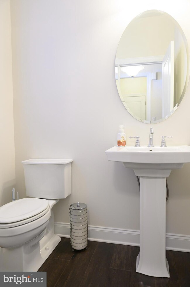 2089 Julia Dr, Conshohocken, PA 19428 - photo 6