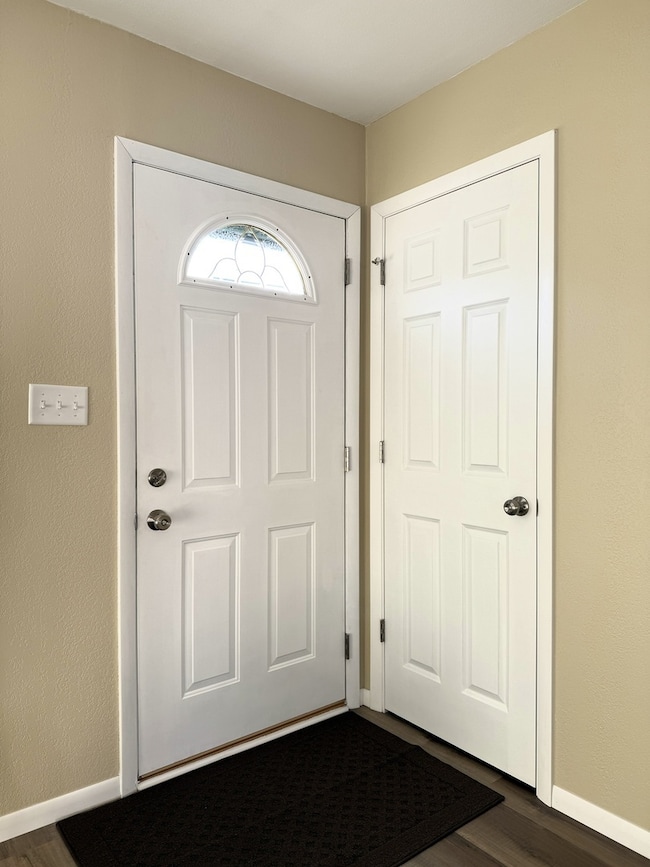 419 Ferris St, Dixon, IL 61021 - photo 6