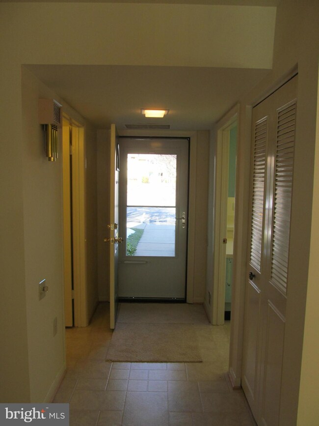 3420 Chiswick Ct, Silver Spring, MD 20906 - photo 5