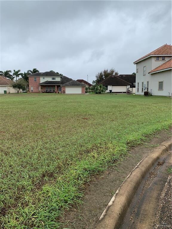 3814 Cielo Blanco, Weslaco, TX 78596 - photo 2