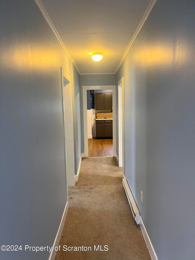 310 21st Ave unit 2, Scranton, PA 18504 - photo 2