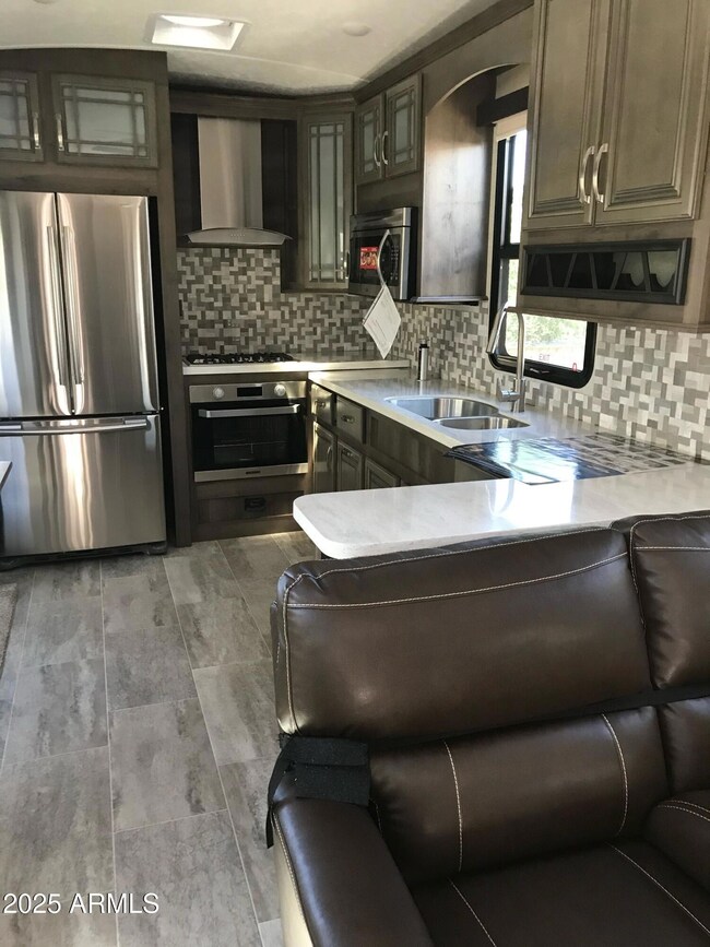 5th Wheel Kitchen