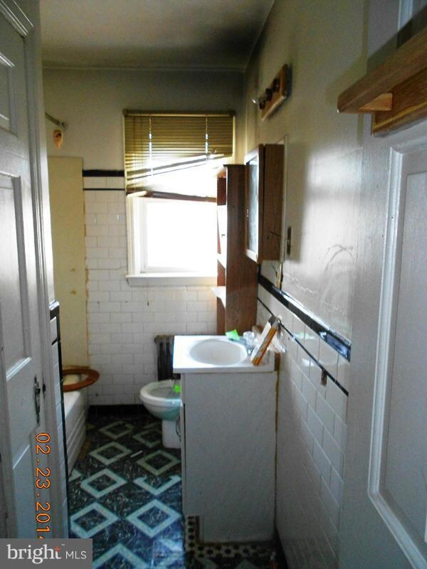 5421 Denmore Ave, Baltimore, MD 21215 - photo 2