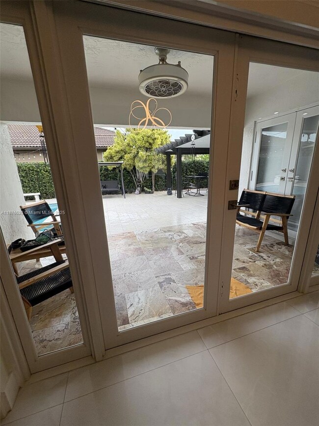 15022 SW 30th St, Miami, FL 33185 - photo 6